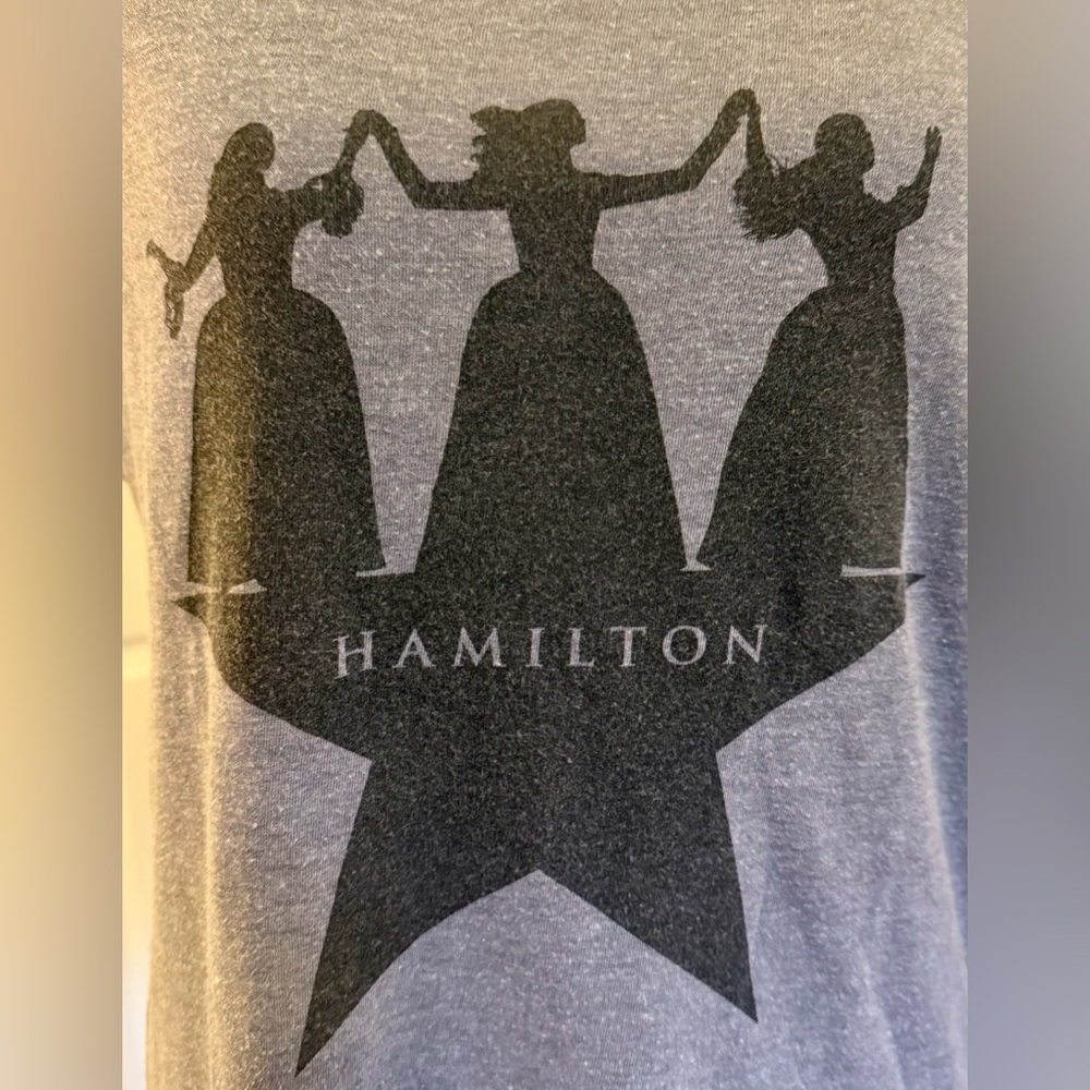 Official t-shirt and Playbill from the play Hamilton, Sz S, Highly Collectible! - Picture 3 of 5
